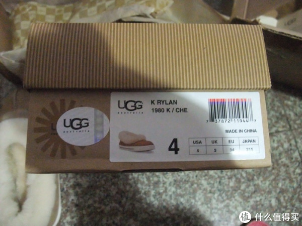 鞋盒上的说明,带防伪标识,这个能证明真品了