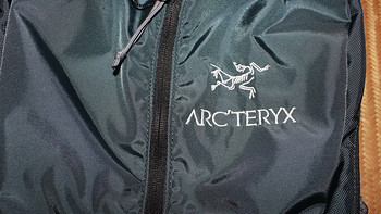 我也来晒 ARCTERYX 始祖鸟 Fly13 登山徒步旅行防水背包 6425