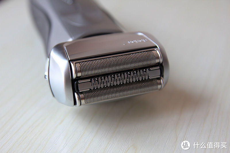 屌丝的逆袭—— BRAUN 博朗 Shaver Series7 790cc 旗舰剃须刀 入手小评