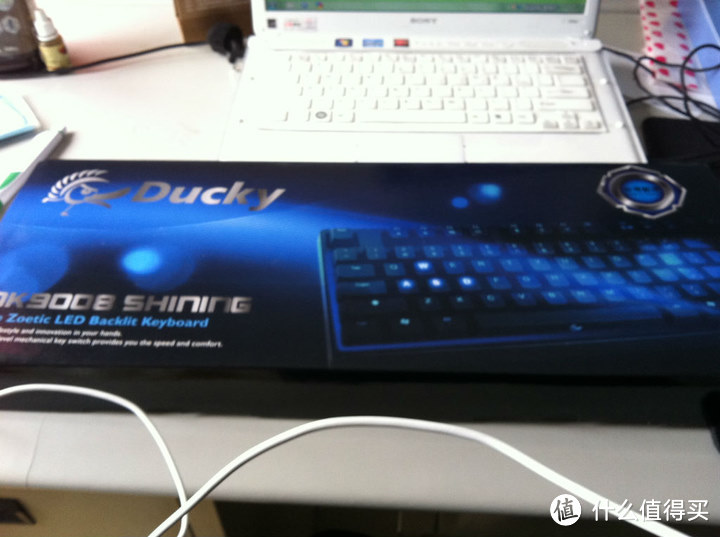 让人忍不住流口水的键盘  ducky 9008S+ 果冻彩虹键帽（多图）