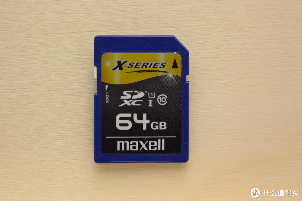 Maxell 64G SDXC卡正面