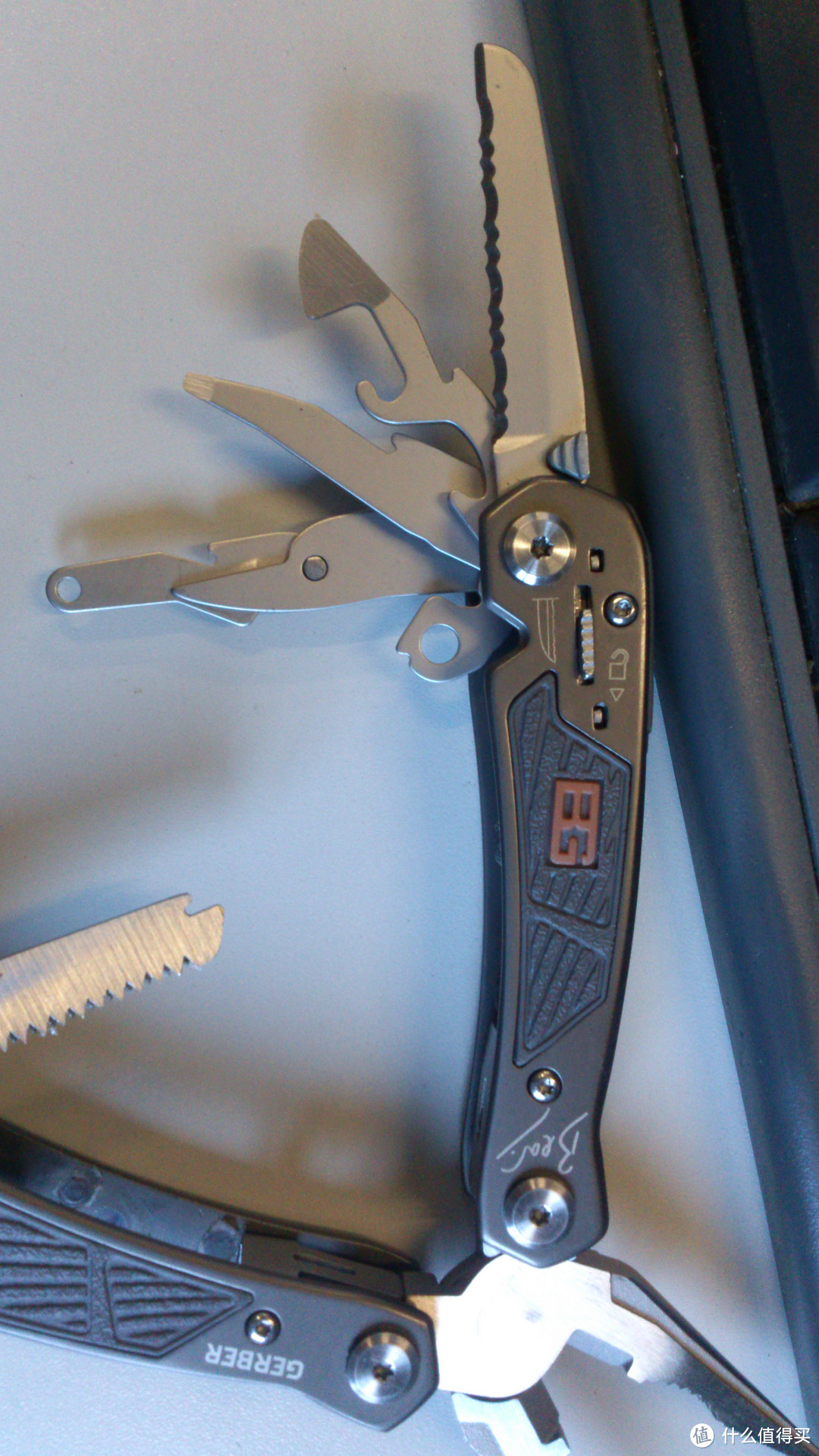 海淘第一单：Gerber Bear Grylls 戈博 Ultimate Multi-Tool 多功能工具钳000749