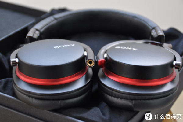 SONY 索尼 MDR-1R 头戴式耳机 晒物广场:今日好晒单 索尼1R耳机、皮带版汉密尔顿Railroad 、GARMIN 410、Tommy vs KC、婴儿餐椅