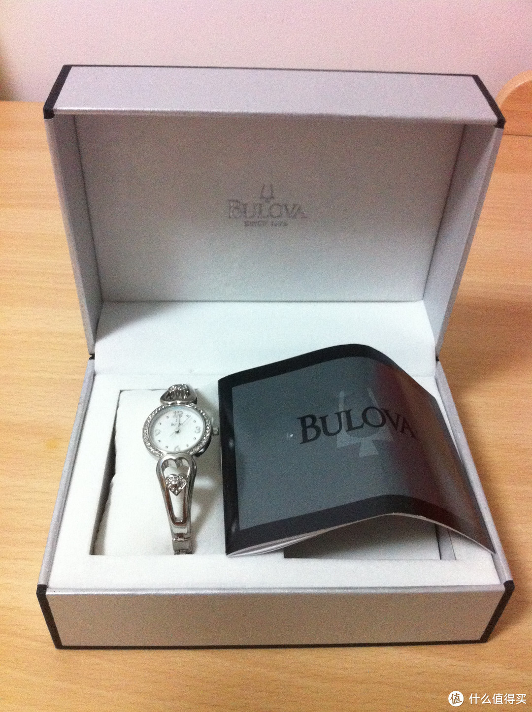 第一次海淘，Bulova 宝路华 96X122 时尚手镯腕表套装，老婆的七夕礼物
