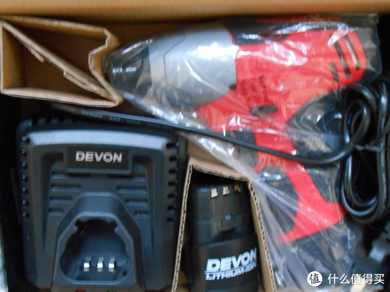 工具控的电动玩具:DEVON大有 5262 10.8V锂电电钻