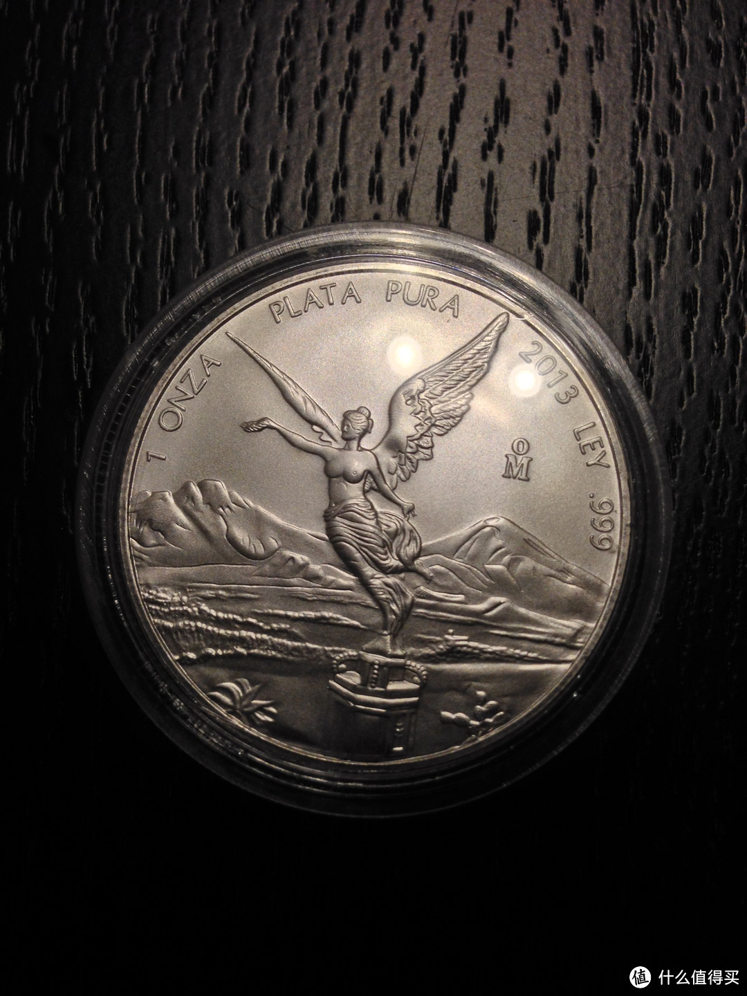 墨西哥自由女神鹰洋，也是世界五大投资银币之一，工艺采用了与美国相似的浮刻，也很不错。