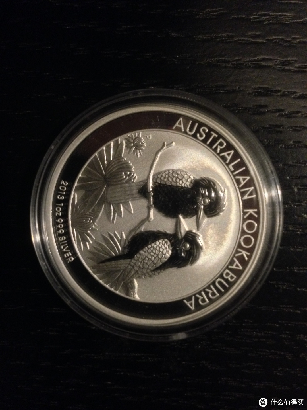 澳大利亚翠鸟银币，虽然不如熊猫和自由女神那么出名，但是镜面工艺非常精湛，相当的漂亮。