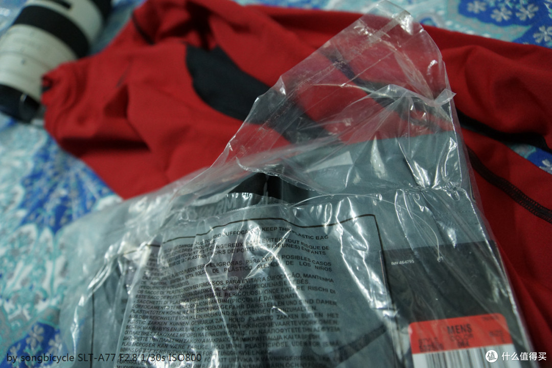 在天猫Nike旗舰店买的,都带有塑料包装的,应该是原封吧 在天猫Nike旗舰店买的,都带有塑料包装的,应该是原封吧