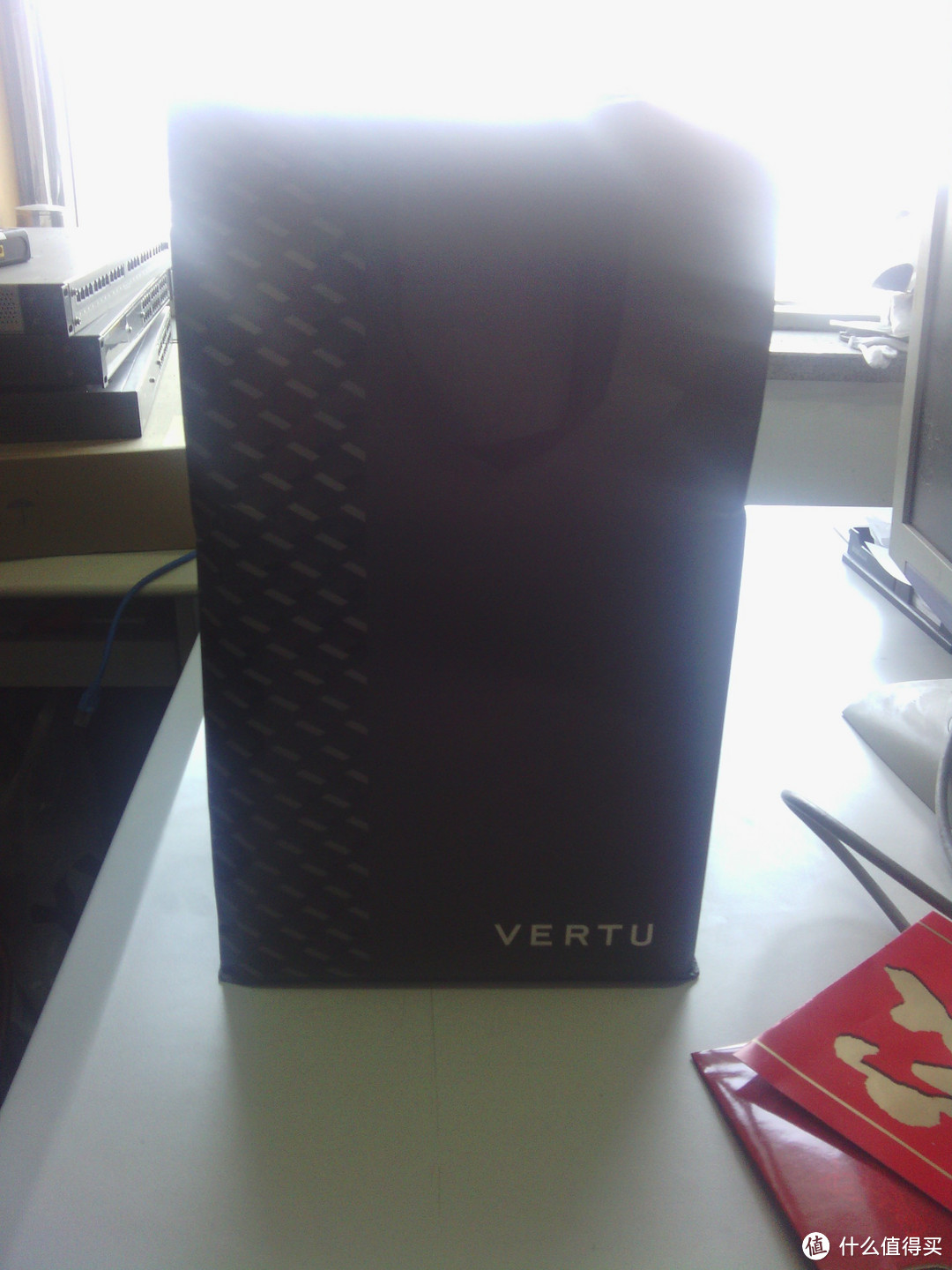 高帅富也不爱用的Vertu Constellation T，真正的高大上