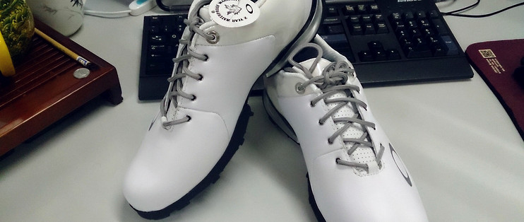 Oakley 欧克利Blast Golf Shoe 男款高尔夫鞋开箱高尔夫鞋特性_什么值得买