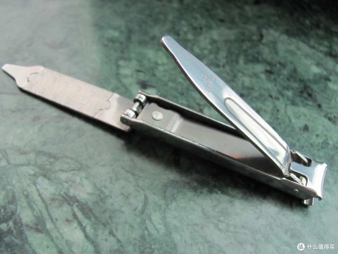 维氏也不错!晒 victorinox 维氏 不锈钢超薄指甲刀 8.2055.