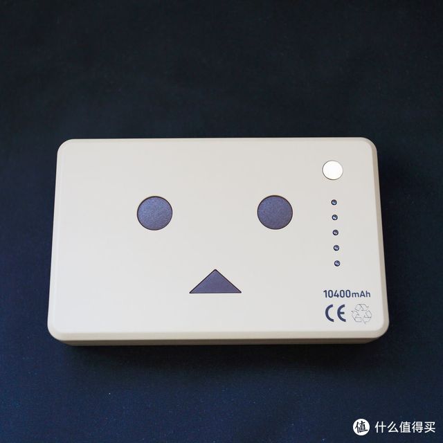 这是是要剁手的节奏啊：人肉带回 cheero 纸箱人阿楞 移动电源 10400mAh