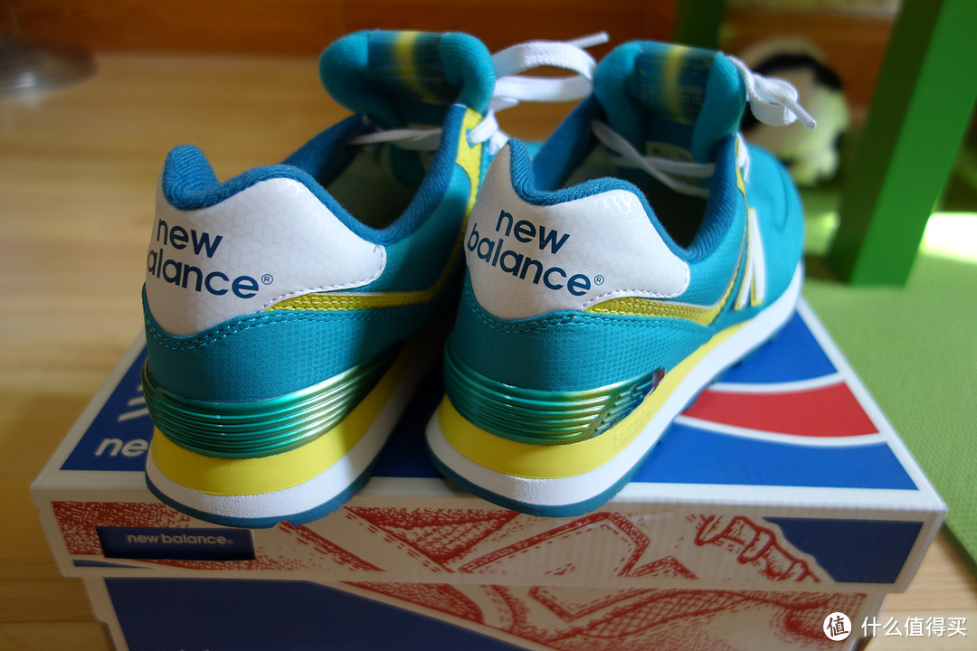 New Balance 新百伦 女款休闲跑步鞋 WL574APT