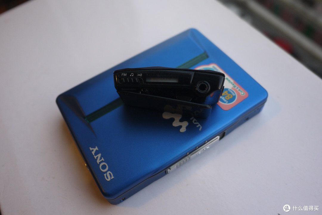怀旧族爱的初体验sony索尼walkman卡带随身听顺便晒下飞利浦红宝石mp3