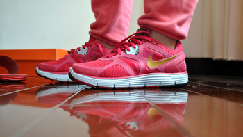 Nike 耐克 Lunarglide +3 女子跑步鞋