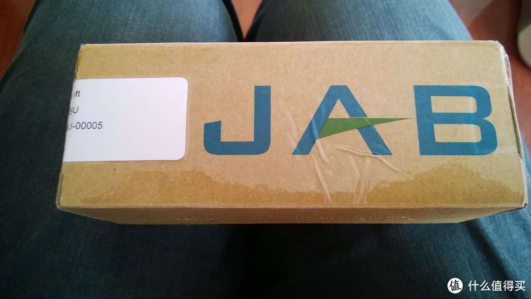 寄过来的小盒子~~JAB是个什么意思=。=