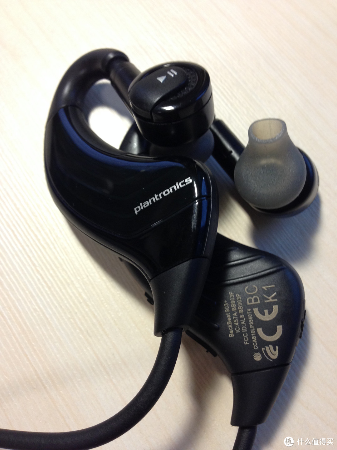 把跑步的装备晒一晒：Asics 亚瑟士 GEL-Nimbus 15 男款 *级避震慢跑鞋 & Plantronics 缤特力 BackBeat 903+ 蓝牙耳机