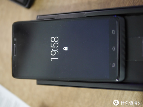 晒下狗摩 Motorola Droid Maxx 开发者版 智能手