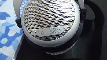 beyerdynamic 拜亚动力 DT880 头戴式HIFI耳机 + Creative 创新 Aurvana LIVE 头戴式耳机