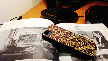 轻薄质感与艺术并存，京东用券后小白菜价的 ROCK 洛克 奢系列 iPhone 5 手机保护套