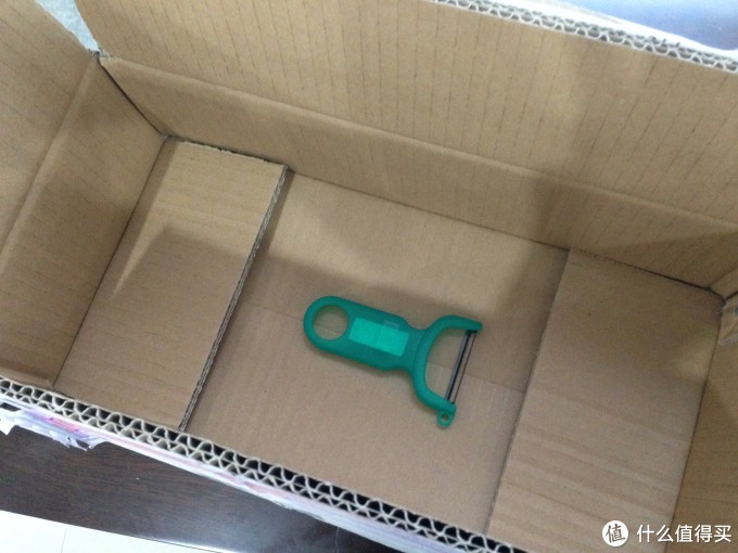 好孤单。。。。。这。。。。。用不着这么包装浪费吧。。。 好孤单。。。。。这。。。。。用不着这么包装浪费吧。。。
