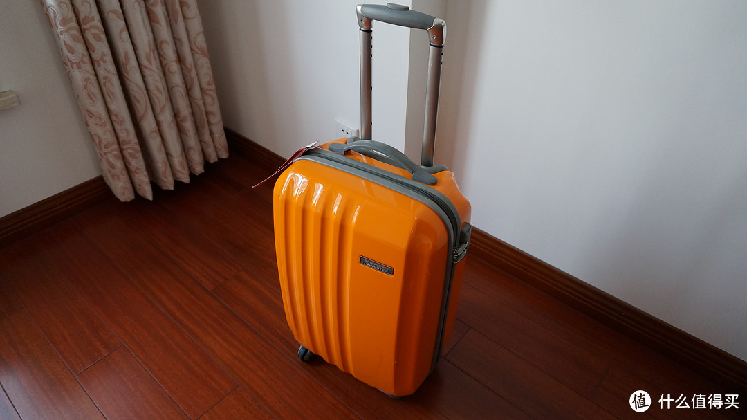 双十一收获之箱包：AmericanTourister 美旅箱包 100%PC 炫彩万向轮拉杆箱40T* 96009橘色20寸​+ 50010紫色24寸​