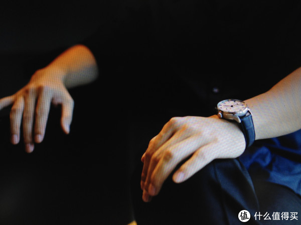 这个是某个摄影师朋友拍的.就是不一样...