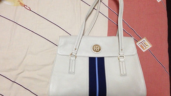 给未来LD的 Tommy Hilfiger Th Logo Pebble 女式挎包