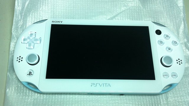 sony 索尼 psv 2000 套装(64g卡 灵魂献祭)开箱晒单