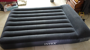 要充气的不一定是女朋友！INTEX 内置枕头双人空气床