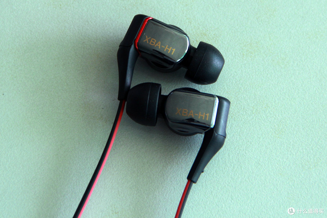 sony 索尼 入门级圈铁混合耳机 xba-h1
