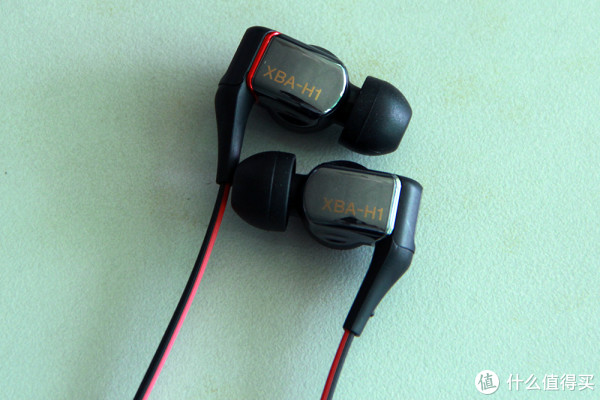 sony 索尼 入门级圈铁混合耳机 xba-h1