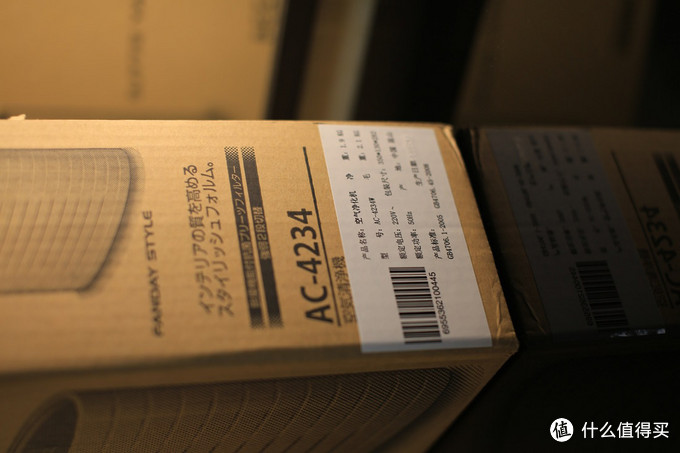 全日文的包装纸箱仅侧面一张中文标签,产地为:中国昆山