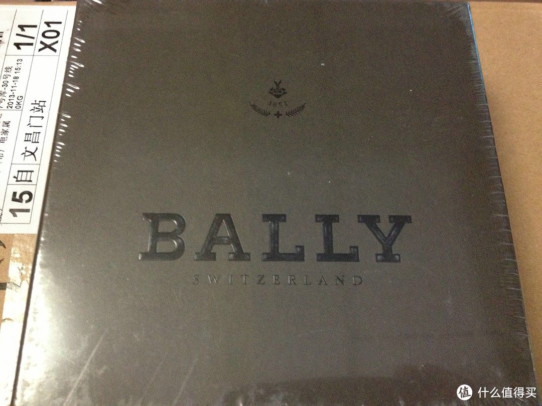 老婆送的生日礼物：BALLY 巴利 男式巧克力色牛皮短款钱包 TOLLEN.T 271 6167395 ML