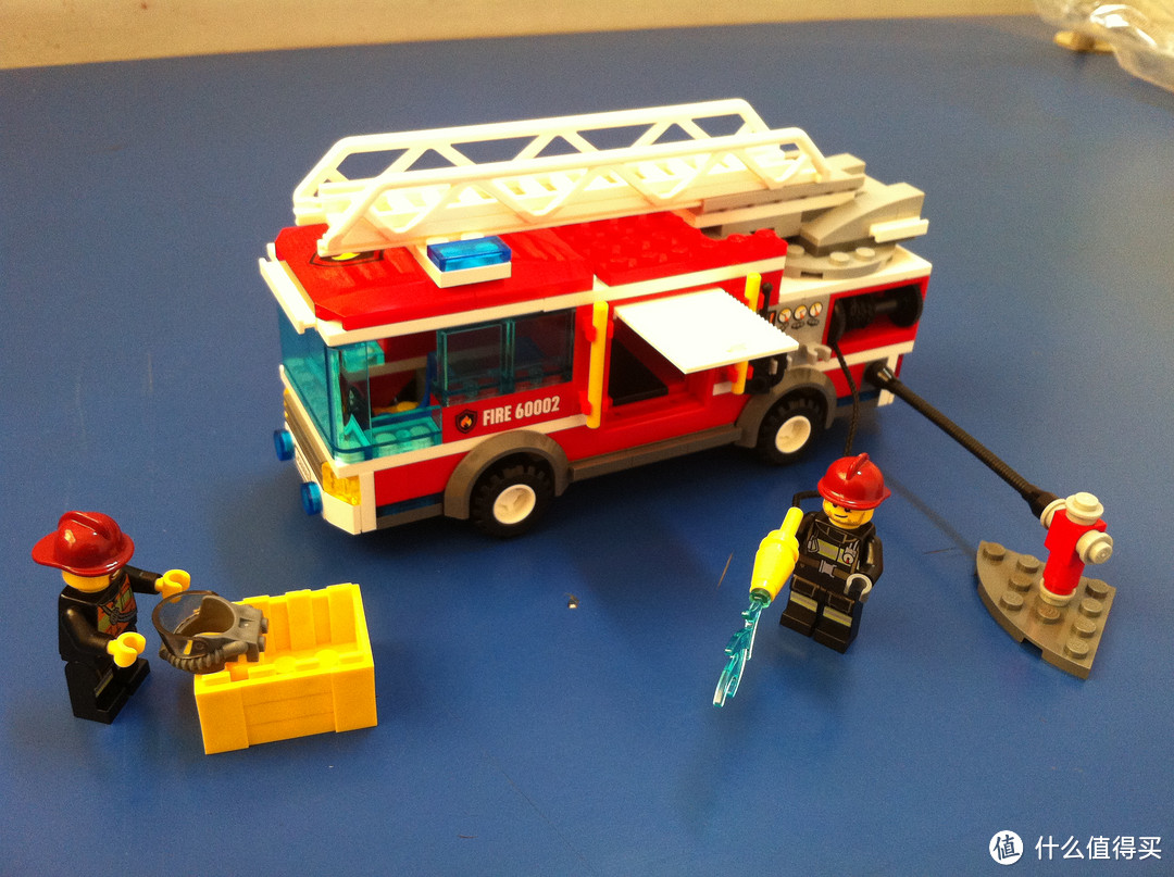 救灾现场需要你 — — LEGO乐高 城市 大型消防车 60002