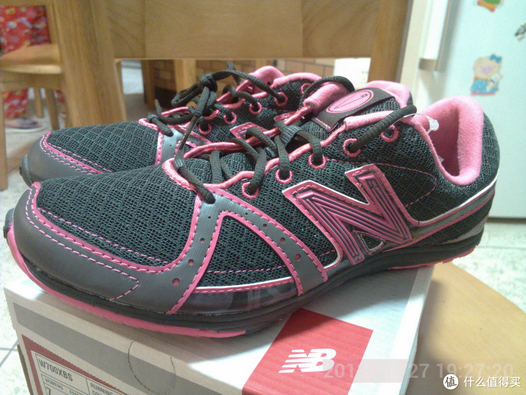 ASICS 亚瑟士 GEL-Cumulus 14 缓冲跑鞋 + New Balance 新百伦 W700XBS 女款越野跑鞋，萬般等待，千般期盼，終於全部歸來了 