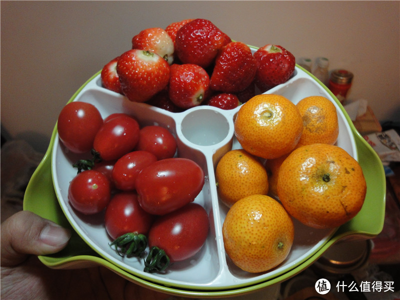 来一张冬天常吃的三种水果，顺便也能看出这货到底多大了