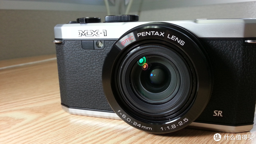 复古风起：Pentax 宾得 便携数码相机 MX-1，内有真正土豪金