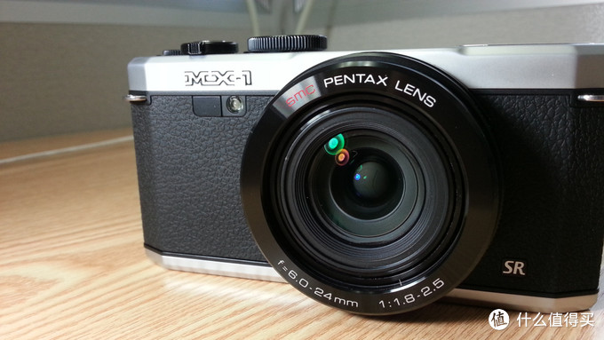 复古风起：Pentax 宾得 便携数码相机 MX-1，内有真正土豪金