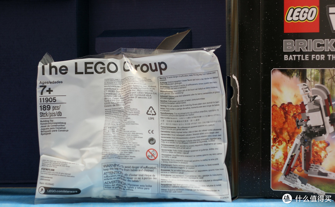 乐高 星球大战系列新款砖书+ 乐高粉眼中的 LEGO 幻影忍者 储蓄罐