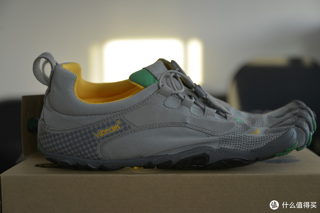 Rockport 乐步 Ledge Hill Moc Front 男鞋 +  Vibram FiveFingers Bikila LS 五趾鞋