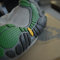 Rockport 乐步 Ledge Hill Moc Front 男鞋 +  Vibram FiveFingers Bikila LS 五趾鞋