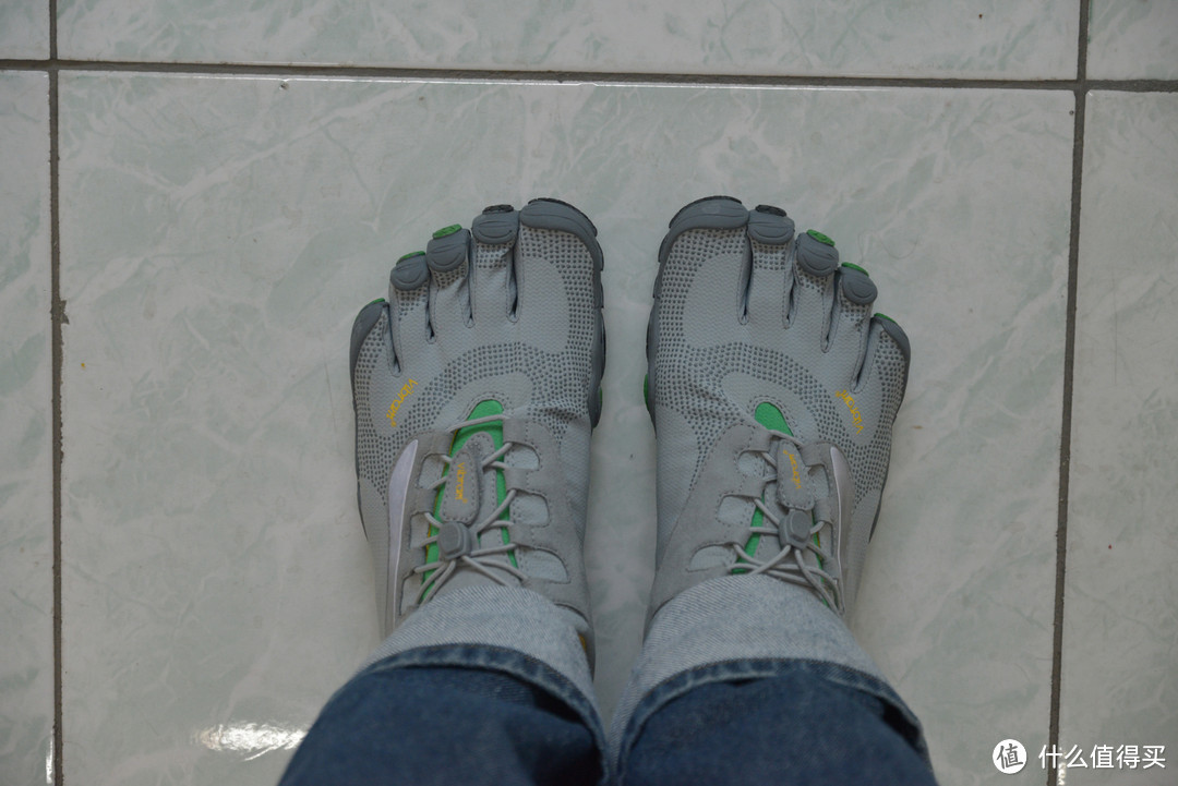 Rockport 乐步 Ledge Hill Moc Front 男鞋 +  Vibram FiveFingers Bikila LS 五趾鞋