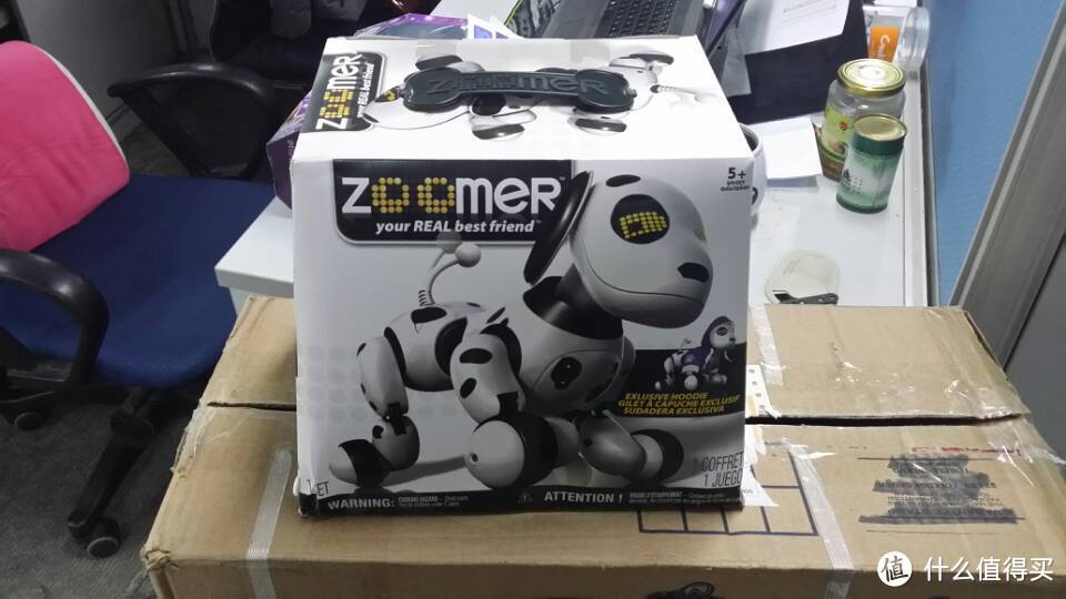 美国沃尔玛购入 Zoomer Robot Dog with Bonus Hoodie 智能机器狗