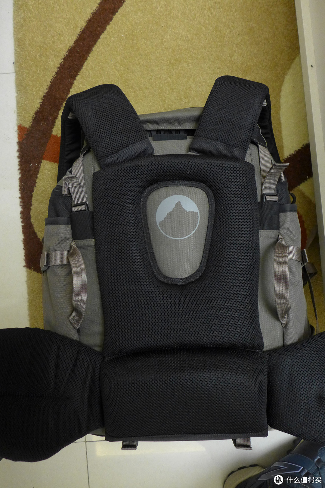 Lowepro 乐摄宝 AW 400 专业级双肩摄影背包、Flipside Sport 户外专业相机摄影包