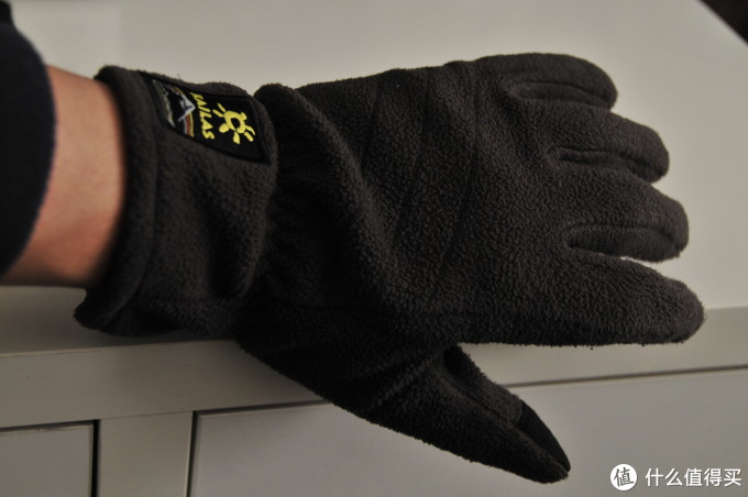 冬季保暖 呵护到手:Smartwool PhD Patrol 手套 及其小伙伴sealskinz、凯乐石