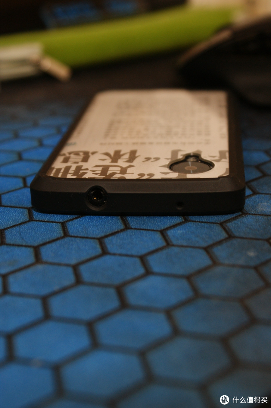 黑大硬的 SPIGEN SGP Ultra Hybrid Nexus 5 专用保护套