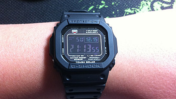 CASIO 卡西欧 G-SHOCK系列 GW-M5610-1BJF  6局电波 太阳能反显腕表