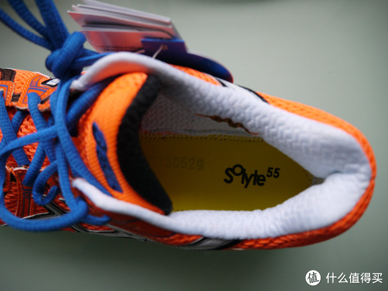 ASICS 亚瑟士 GT-2000 G-TX 次*级支撑跑鞋 亮骚橙色