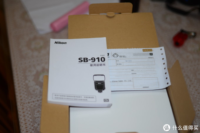 开箱,没有机身那样杂七杂八很多资料,简单的一本说明书、一张保修卡 开箱,没有机身那样杂七杂八很多资料,简单的一本说明书、一张保修卡